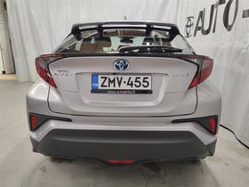 Toyota C-HR vaihtoauto