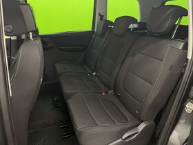 SEAT Alhambra vaihtoauto