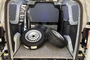 Ford Transit Courier vaihtoauto