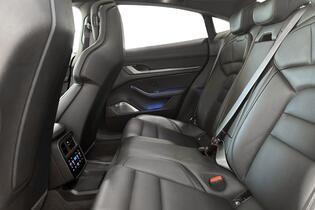 Porsche Taycan vaihtoauto