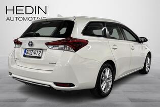 Toyota Auris vaihtoauto