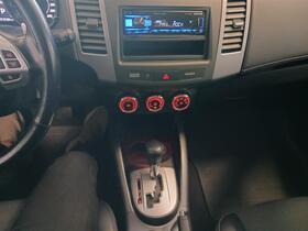 Mitsubishi Outlander vaihtoauto