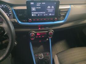 Kia Stonic vaihtoauto