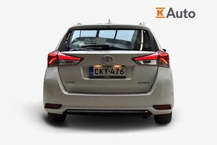 Toyota Auris vaihtoauto