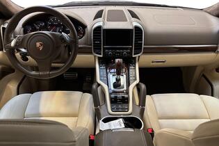 Porsche Cayenne vaihtoauto