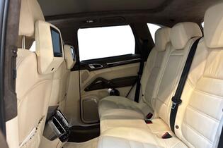 Porsche Cayenne vaihtoauto