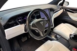 Tesla Model X vaihtoauto