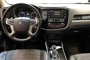 Mitsubishi Outlander PHEV vaihtoauto
