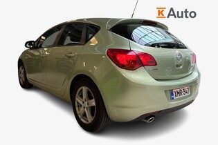 Opel Astra vaihtoauto