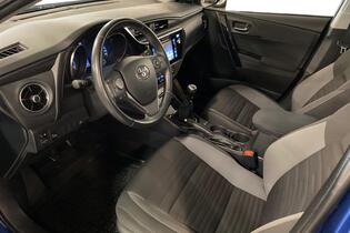 Toyota Auris vaihtoauto