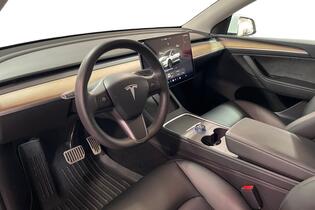 Tesla Model Y vaihtoauto