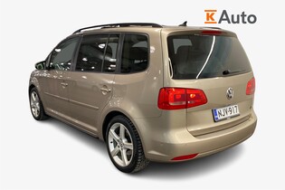 Volkswagen Touran vaihtoauto