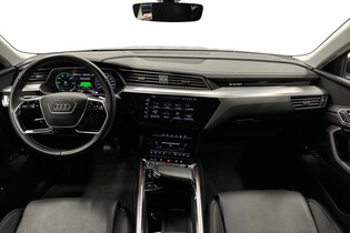 Audi Q8 e-tron vaihtoauto