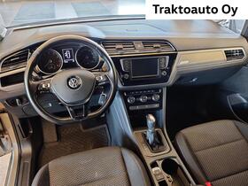 Volkswagen Touran vaihtoauto