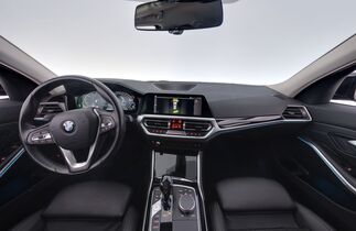 BMW 330 vaihtoauto