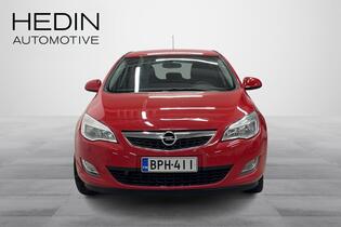 Opel Astra vaihtoauto