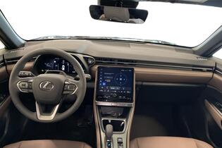 Lexus LBX vaihtoauto