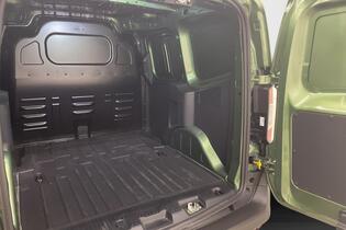 Ford Transit Courier vaihtoauto