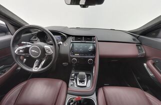 Jaguar E-PACE vaihtoauto