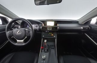 Lexus IS vaihtoauto