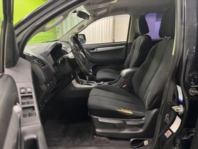 Isuzu D-Max vaihtoauto