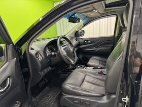 Nissan Navara vaihtoauto