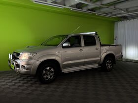 Toyota Hilux vaihtoauto