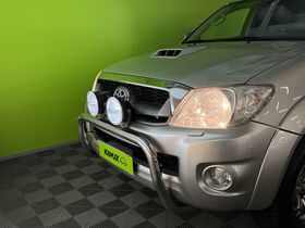 Toyota Hilux vaihtoauto