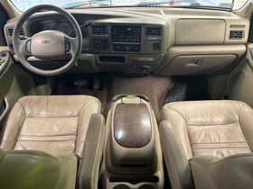 Ford Excursion vaihtoauto