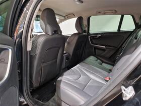 Volvo V60 Cross Country vaihtoauto