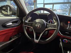 Alfa Romeo Giulia vaihtoauto