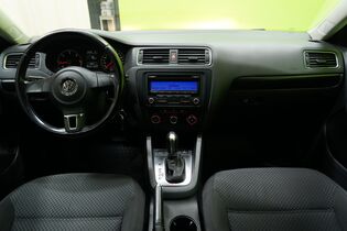 Volkswagen Jetta vaihtoauto