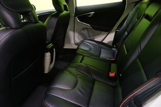 Volvo V40 Cross Country vaihtoauto