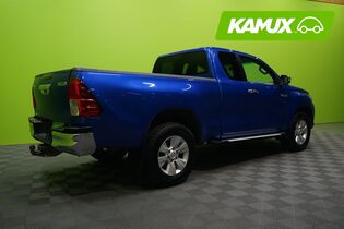 Toyota Hilux vaihtoauto