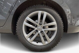 Volkswagen Touran vaihtoauto