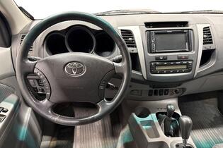 Toyota Hilux vaihtoauto