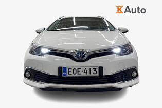 Toyota Auris vaihtoauto