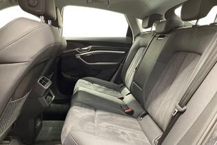 Audi Q8 e-tron vaihtoauto