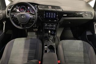 Volkswagen Touran vaihtoauto