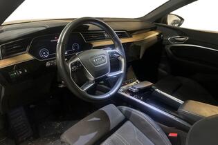 Audi Q8 e-tron vaihtoauto