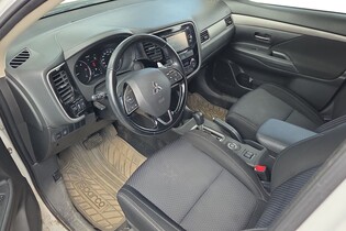 Mitsubishi Outlander vaihtoauto