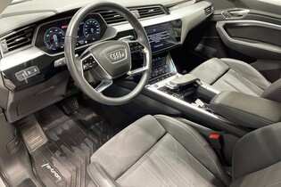 Audi Q8 e-tron vaihtoauto