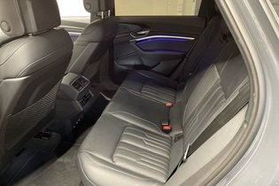 Audi Q8 e-tron vaihtoauto