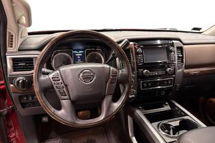 Nissan Titan vaihtoauto