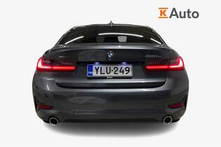 BMW 330 vaihtoauto