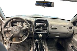 Nissan Navara vaihtoauto