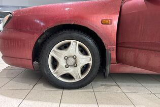 Nissan Primera vaihtoauto