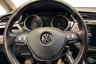 Volkswagen Touran vaihtoauto