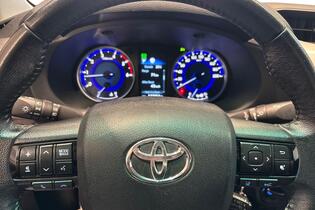 Toyota Hilux vaihtoauto