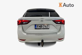 Toyota Avensis vaihtoauto